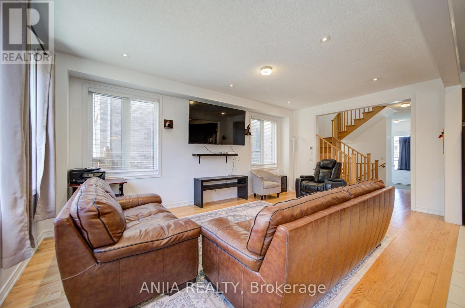 377 Busato Drive, Whitchurch-Stouffville, Ontario  L4A 4V1 - Photo 14 - N13116358