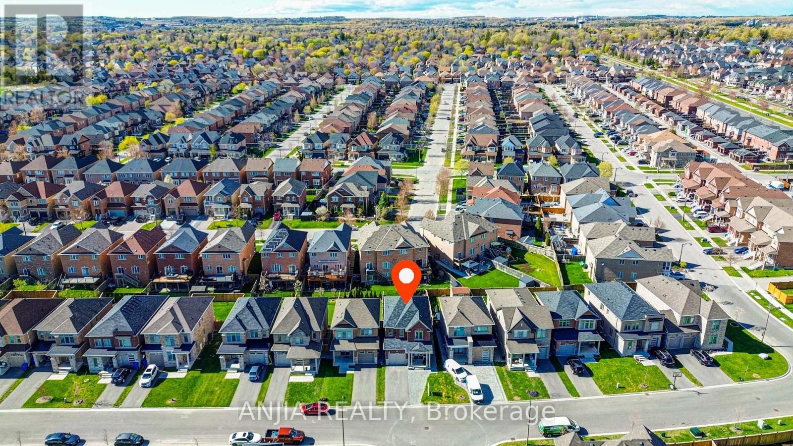 377 Busato Drive, Whitchurch-Stouffville, Ontario  L4A 4V1 - Photo 2 - N13116358