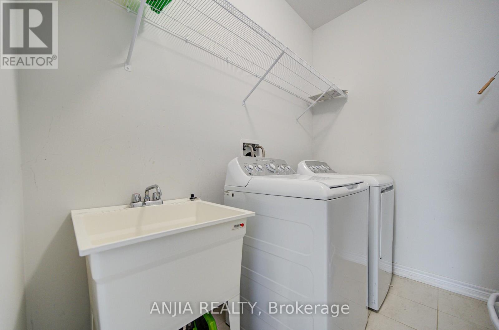 377 Busato Drive, Whitchurch-Stouffville, Ontario  L4A 4V1 - Photo 24 - N13116358