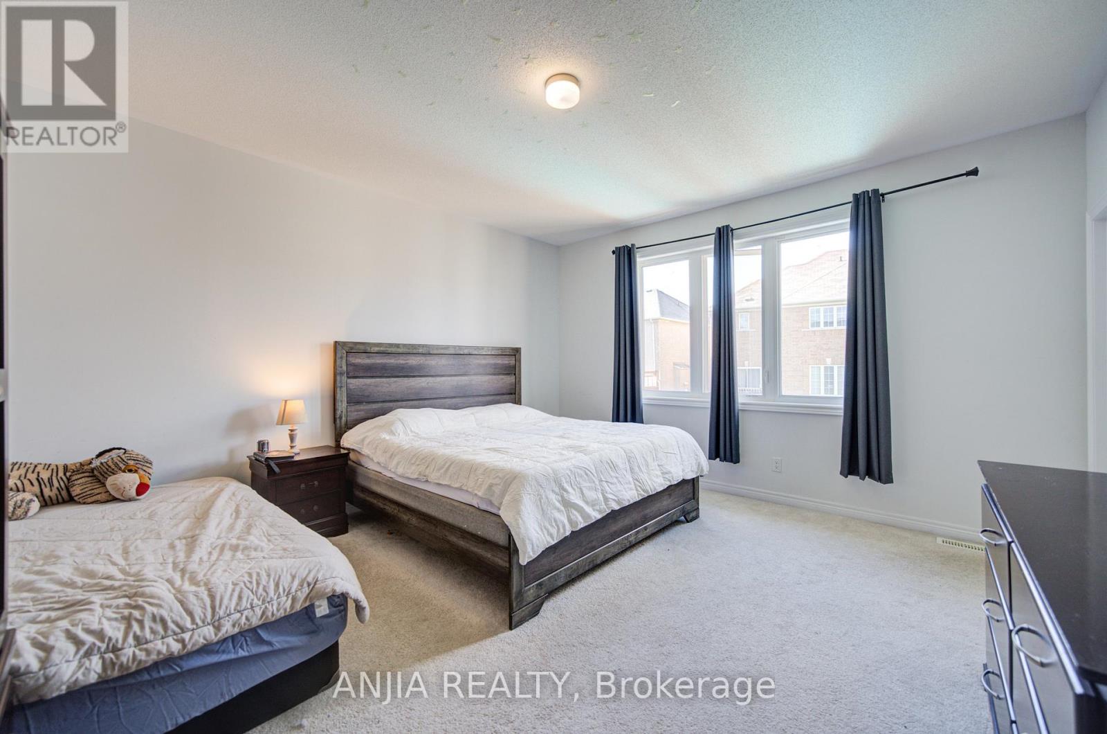 377 Busato Drive, Whitchurch-Stouffville, Ontario  L4A 4V1 - Photo 26 - N13116358