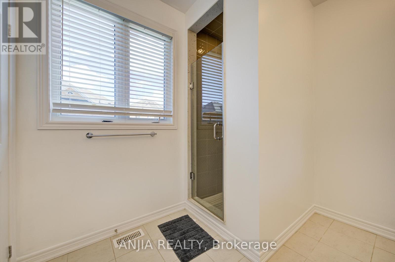 377 Busato Drive, Whitchurch-Stouffville, Ontario  L4A 4V1 - Photo 29 - N13116358