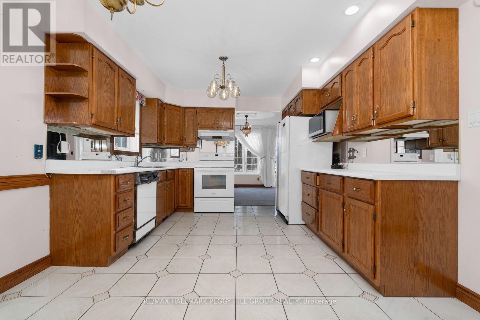 395 Collins Drive, Orillia, Ontario  L3V 1E6 - Photo 5 - S13116170