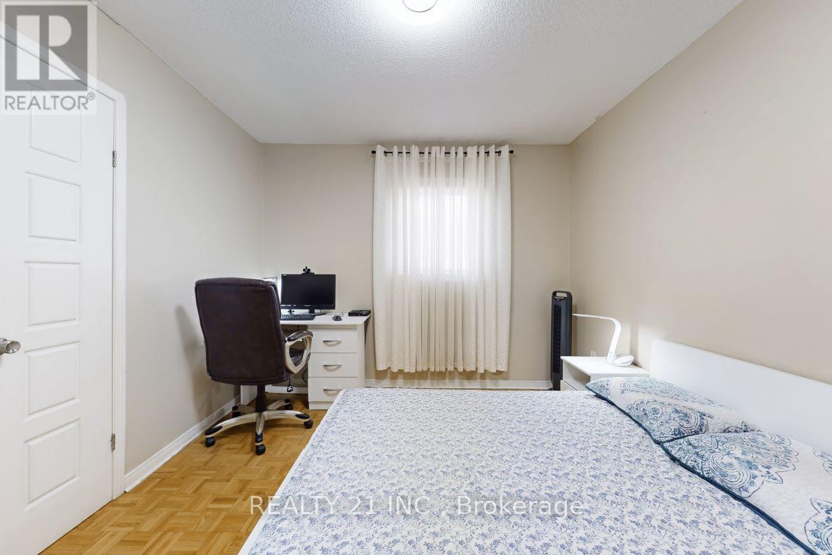11 Iles Street W, Ajax, Ontario  L1T 3V4 - Photo 24 - E13074814