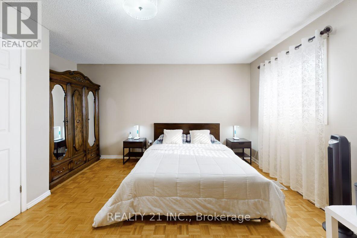 11 Iles Street W, Ajax, Ontario  L1T 3V4 - Photo 17 - E13074814