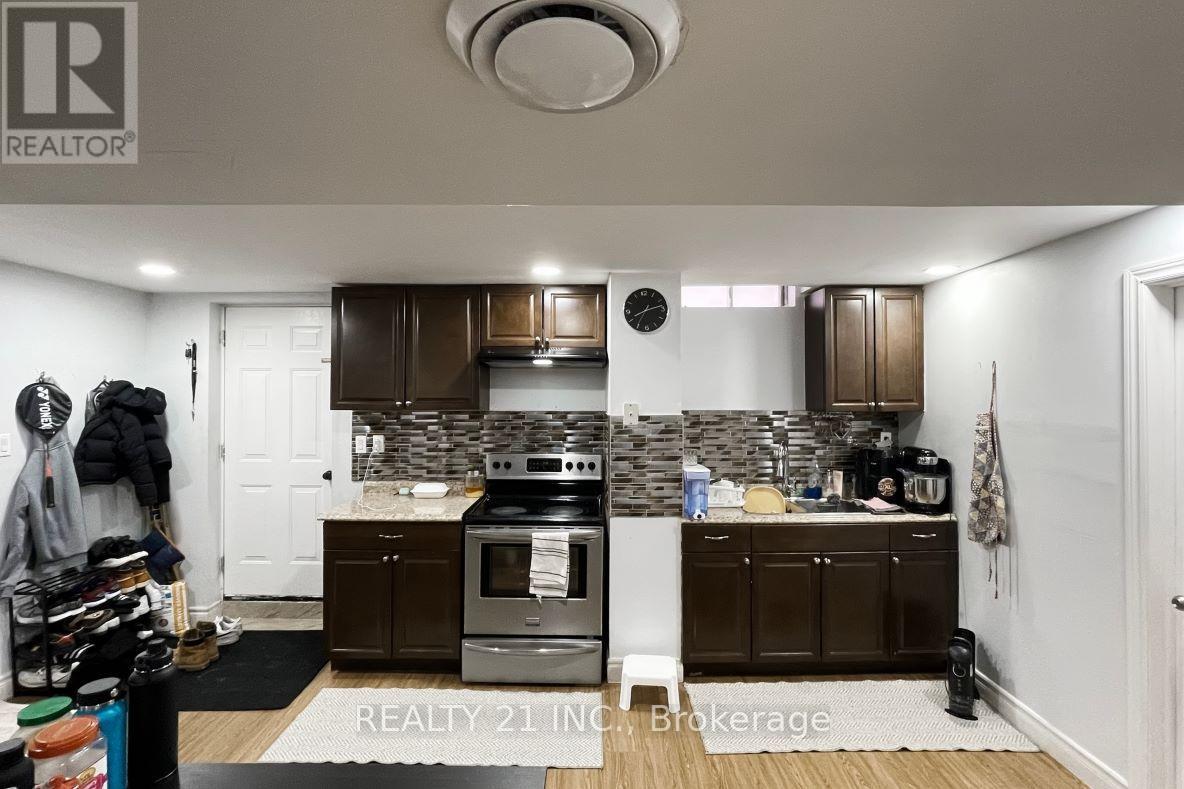 11 Iles Street W, Ajax, Ontario  L1T 3V4 - Photo 29 - E13074814
