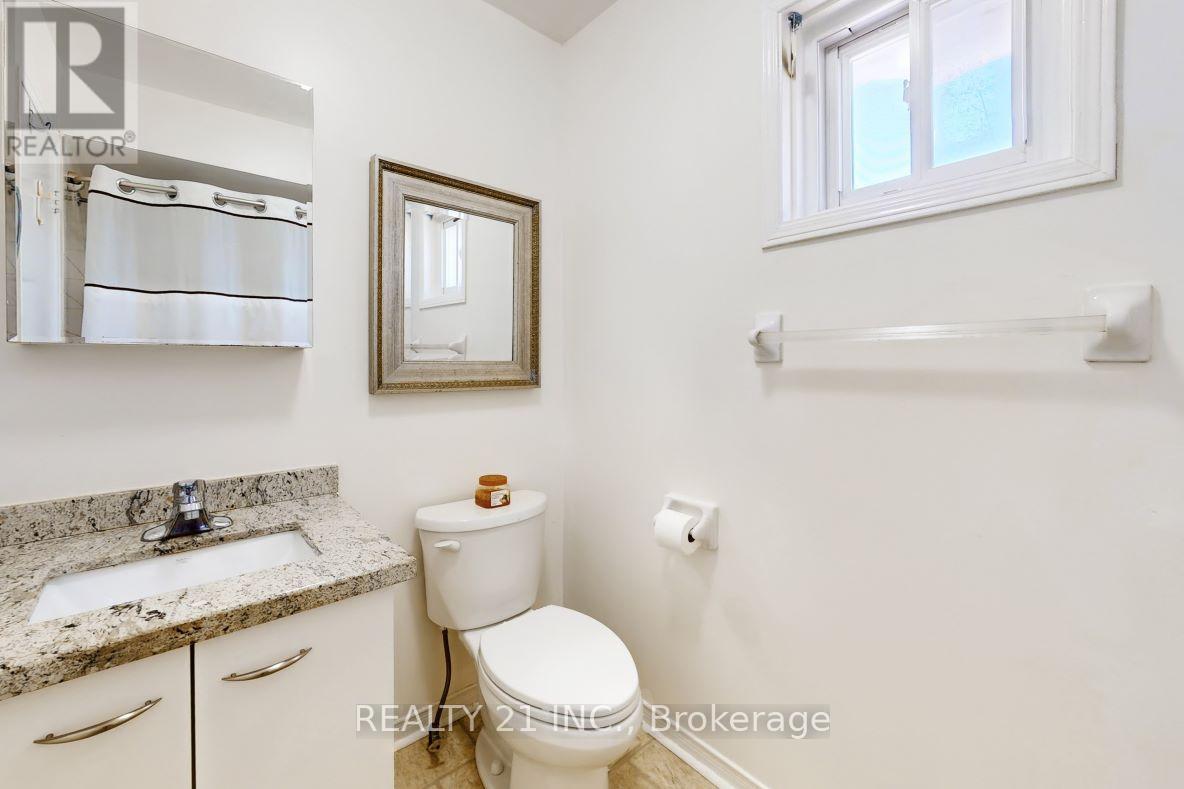 11 Iles Street W, Ajax, Ontario  L1T 3V4 - Photo 20 - E13074814