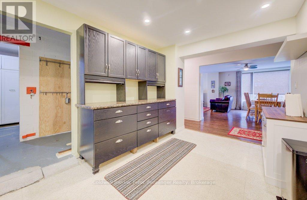 425 Mary Street, Brockton, Ontario  N0G 2V0 - Photo 15 - X12991868