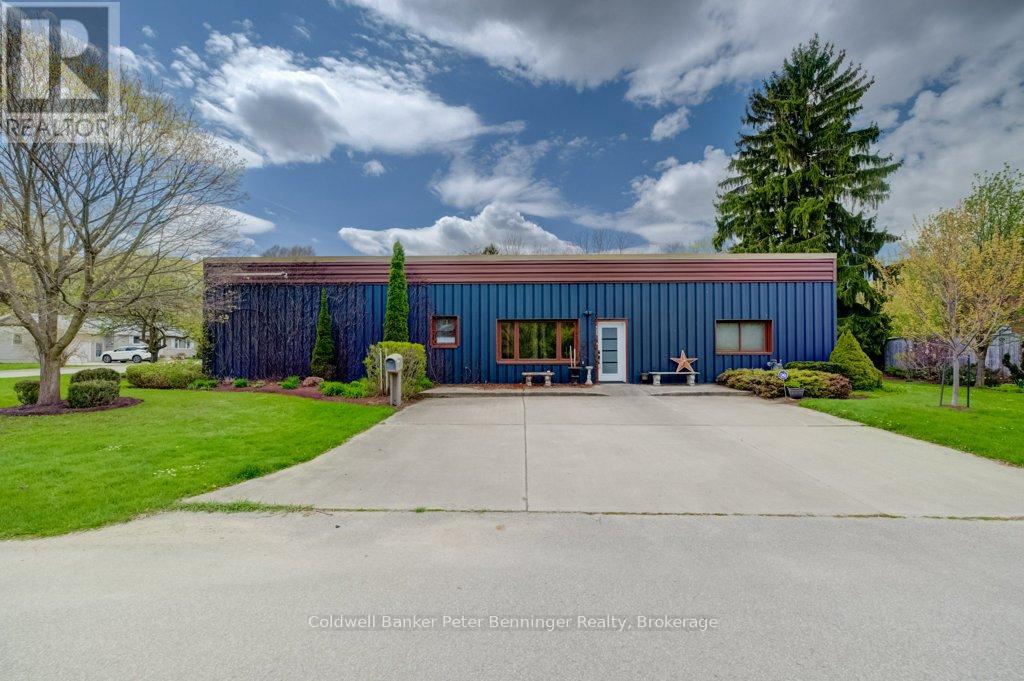 425 MARY STREET, Brockton, Ontario