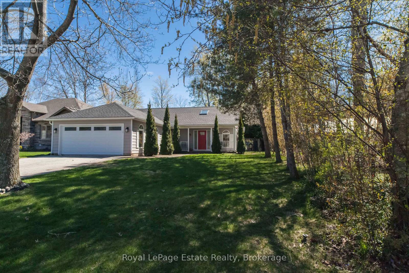 357 Tyendinaga Drive, Saugeen Shores, Ontario  N0H 2L0 - Photo 2 - X12877806