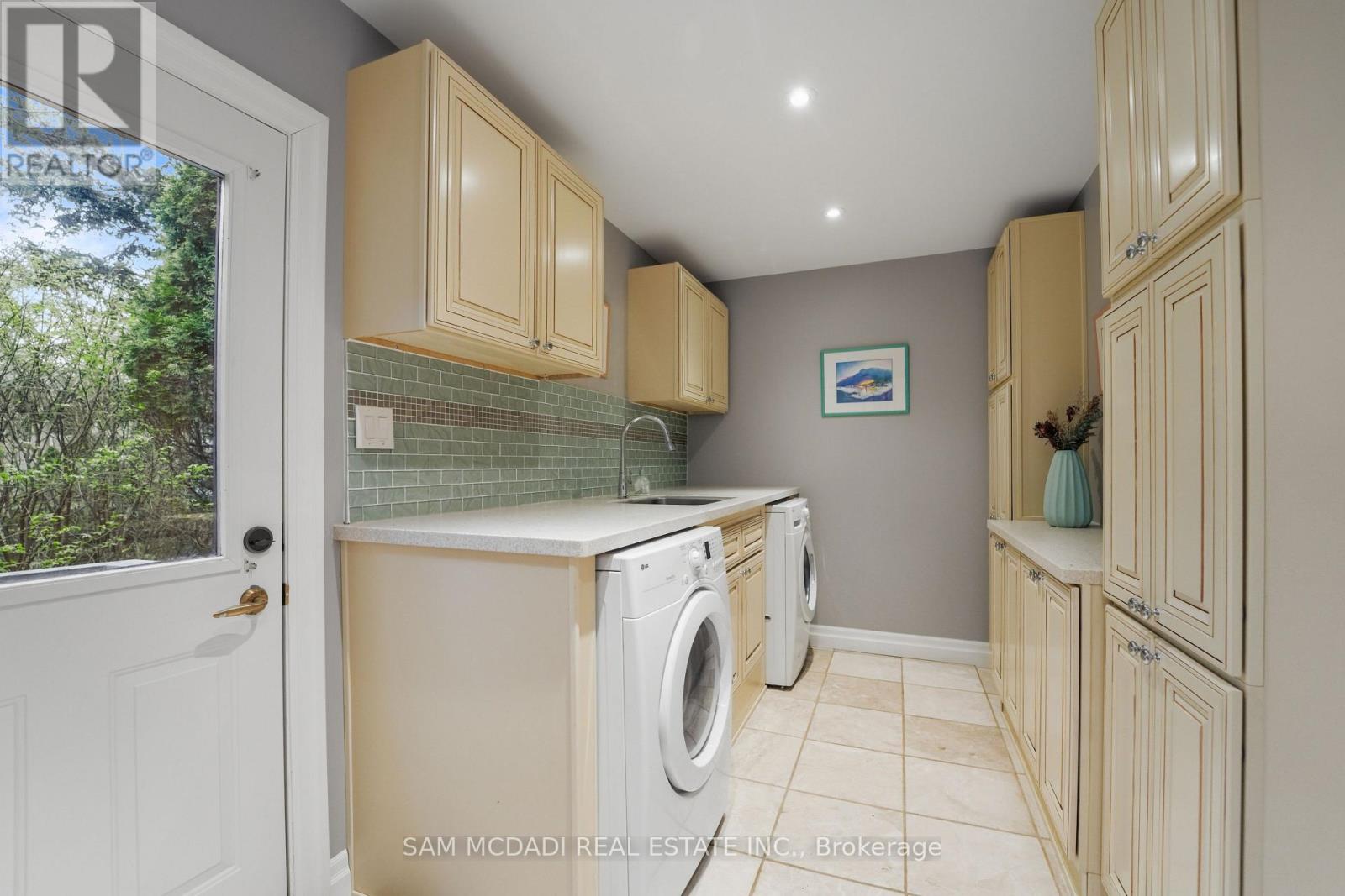 495 Meadow Wood Road, Mississauga, Ontario  L5J 2S4 - Photo 15 - W13085836