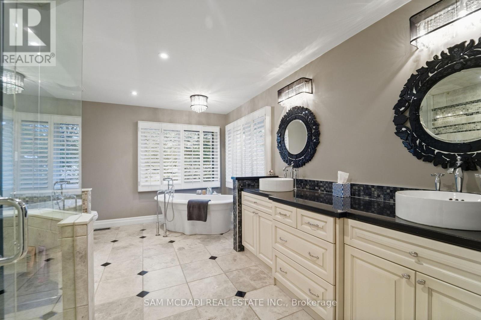 495 Meadow Wood Road, Mississauga, Ontario  L5J 2S4 - Photo 20 - W13085836