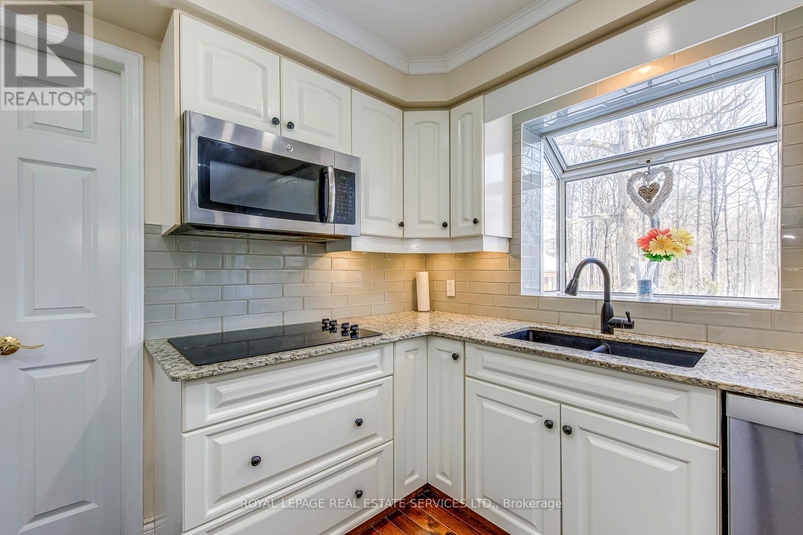 1462 Grand Boulevard, Oakville, Ontario  L6H 3E6 - Photo 11 - W13109216