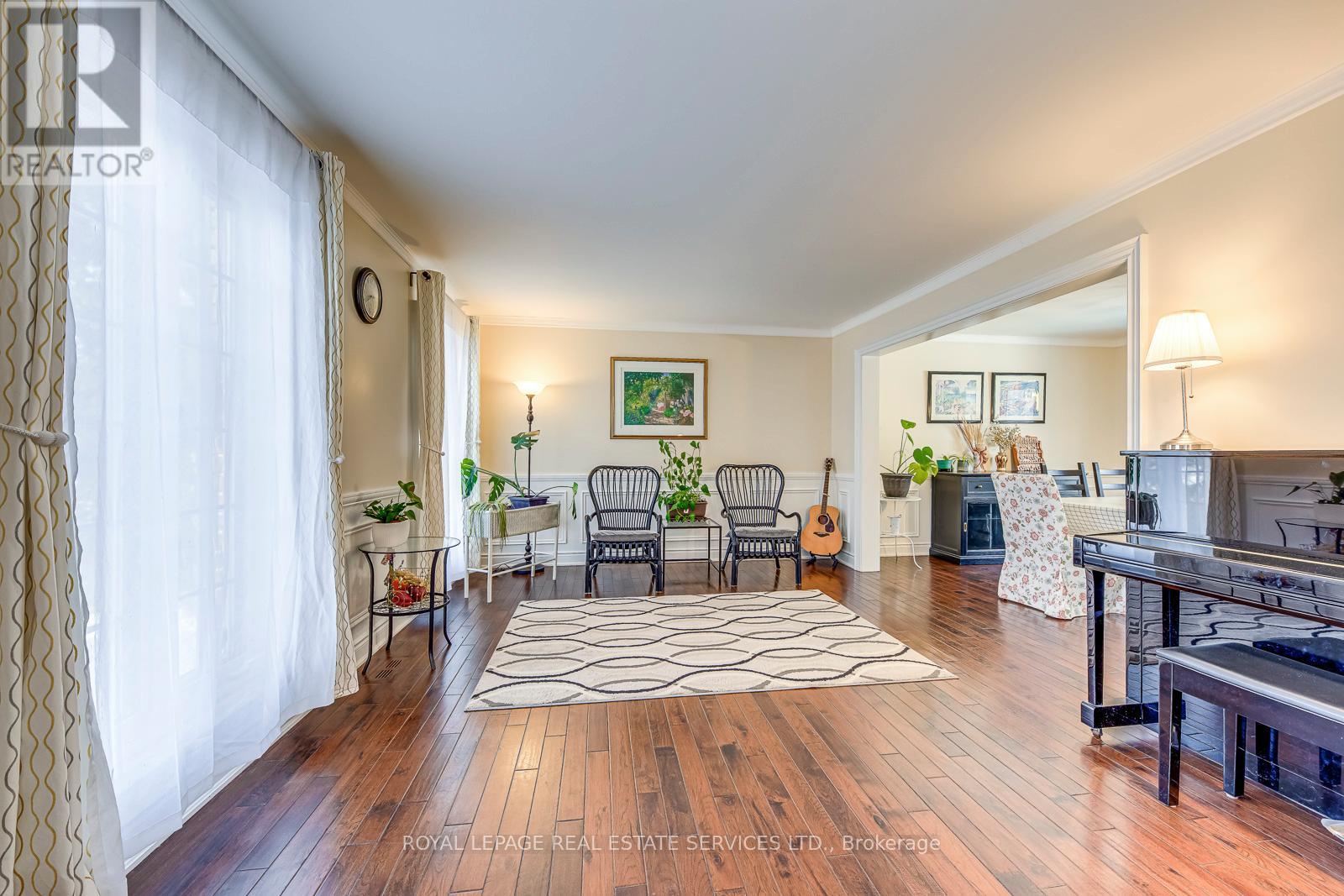 1462 Grand Boulevard, Oakville, Ontario  L6H 3E6 - Photo 5 - W13109216