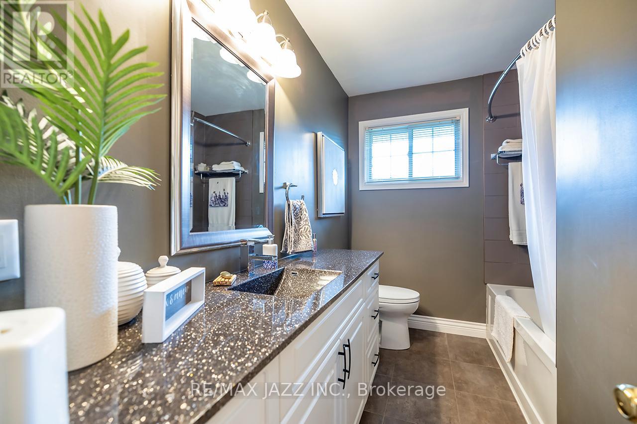 422 Glenalan Avenue, Oshawa, Ontario  L1J 3L1 - Photo 22 - E13115930