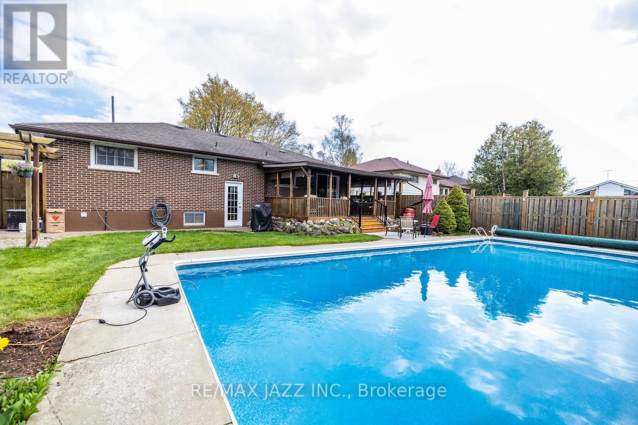 422 Glenalan Avenue, Oshawa, Ontario  L1J 3L1 - Photo 35 - E13115930