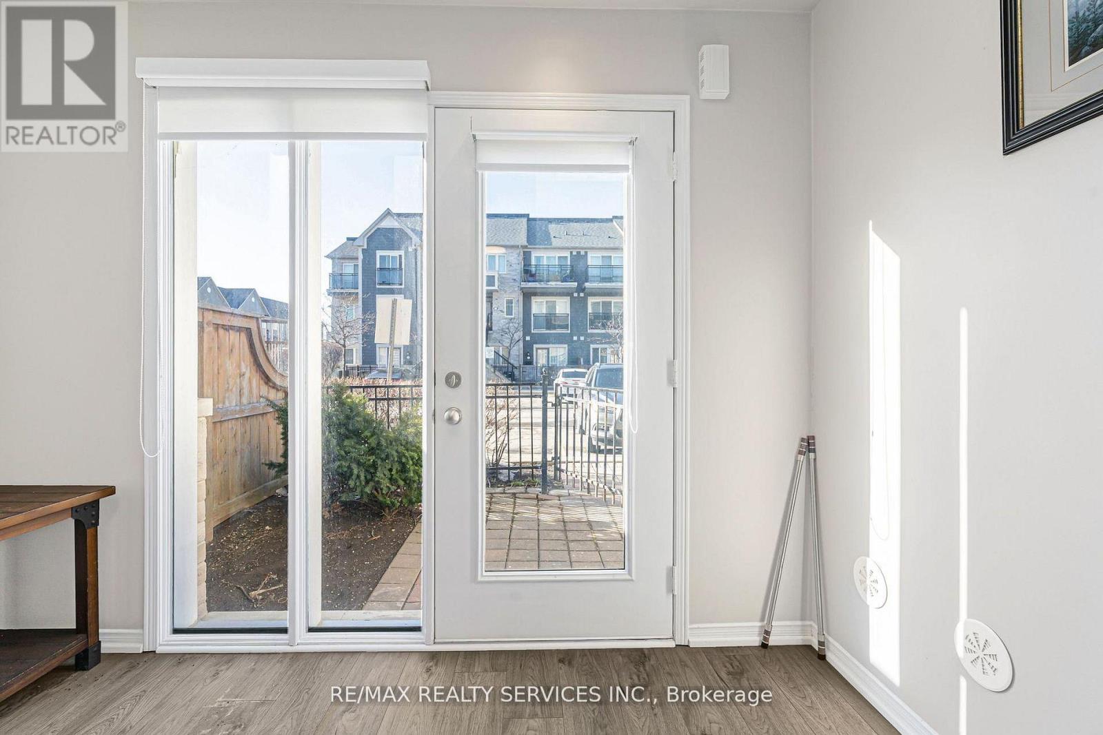 92 - 60 Fairwood Circle, Brampton, Ontario  L6R 0Y6 - Photo 7 - W13115962