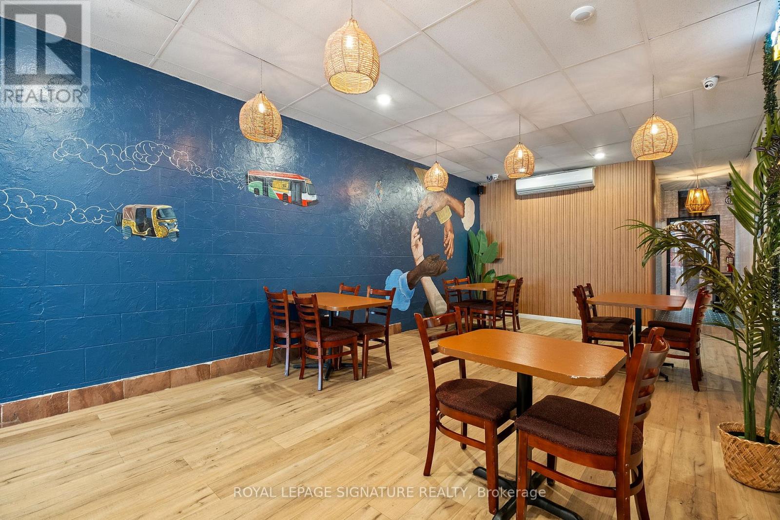 1310 St Clair Avenue W, Toronto, Ontario  M6E 1C1 - Photo 10 - W13116012