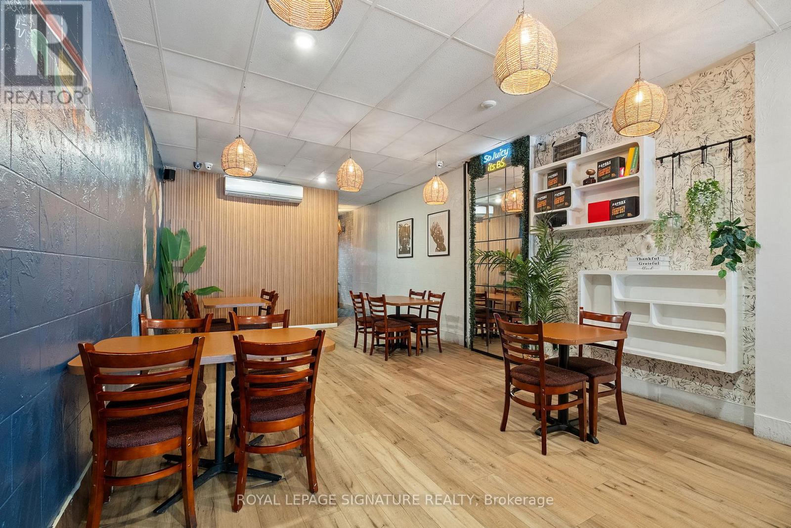 1310 St Clair Avenue W, Toronto, Ontario  M6E 1C1 - Photo 11 - W13116012