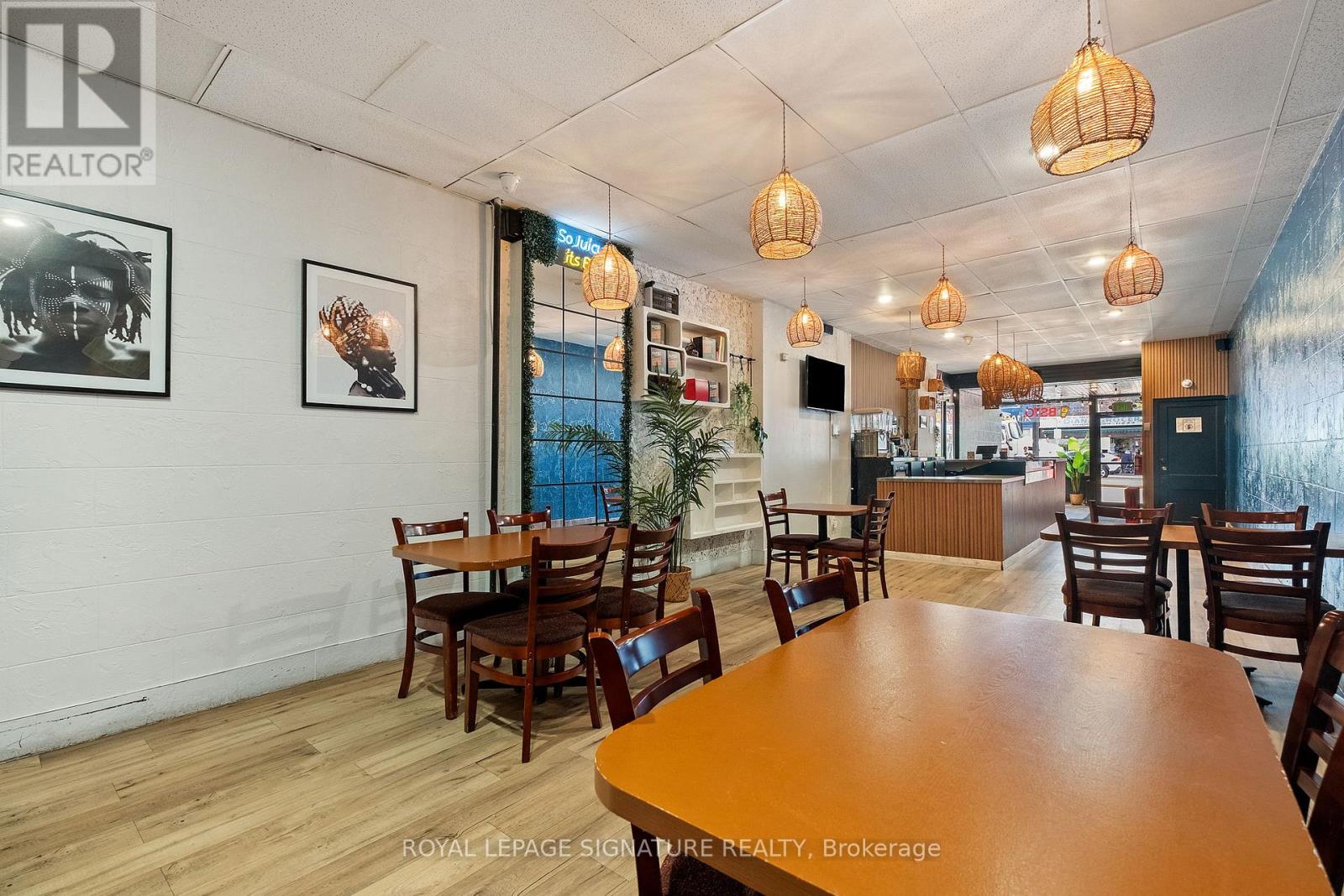 1310 St Clair Avenue W, Toronto, Ontario  M6E 1C1 - Photo 14 - W13116012