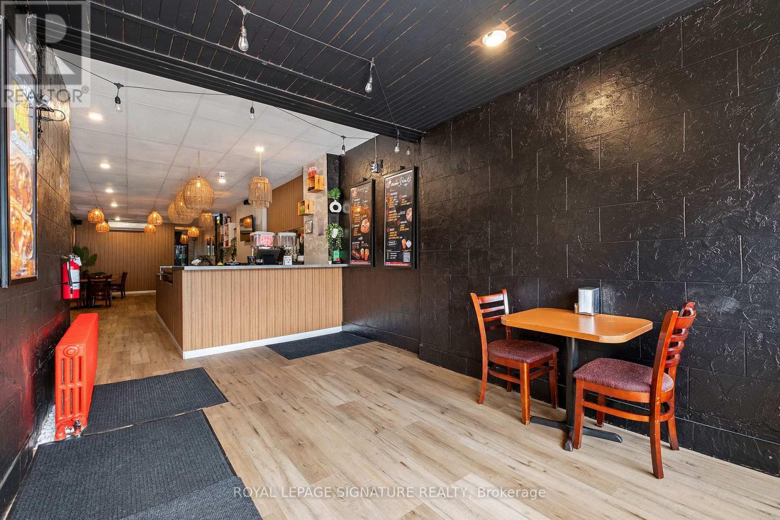 1310 St Clair Avenue W, Toronto, Ontario  M6E 1C1 - Photo 6 - W13116012