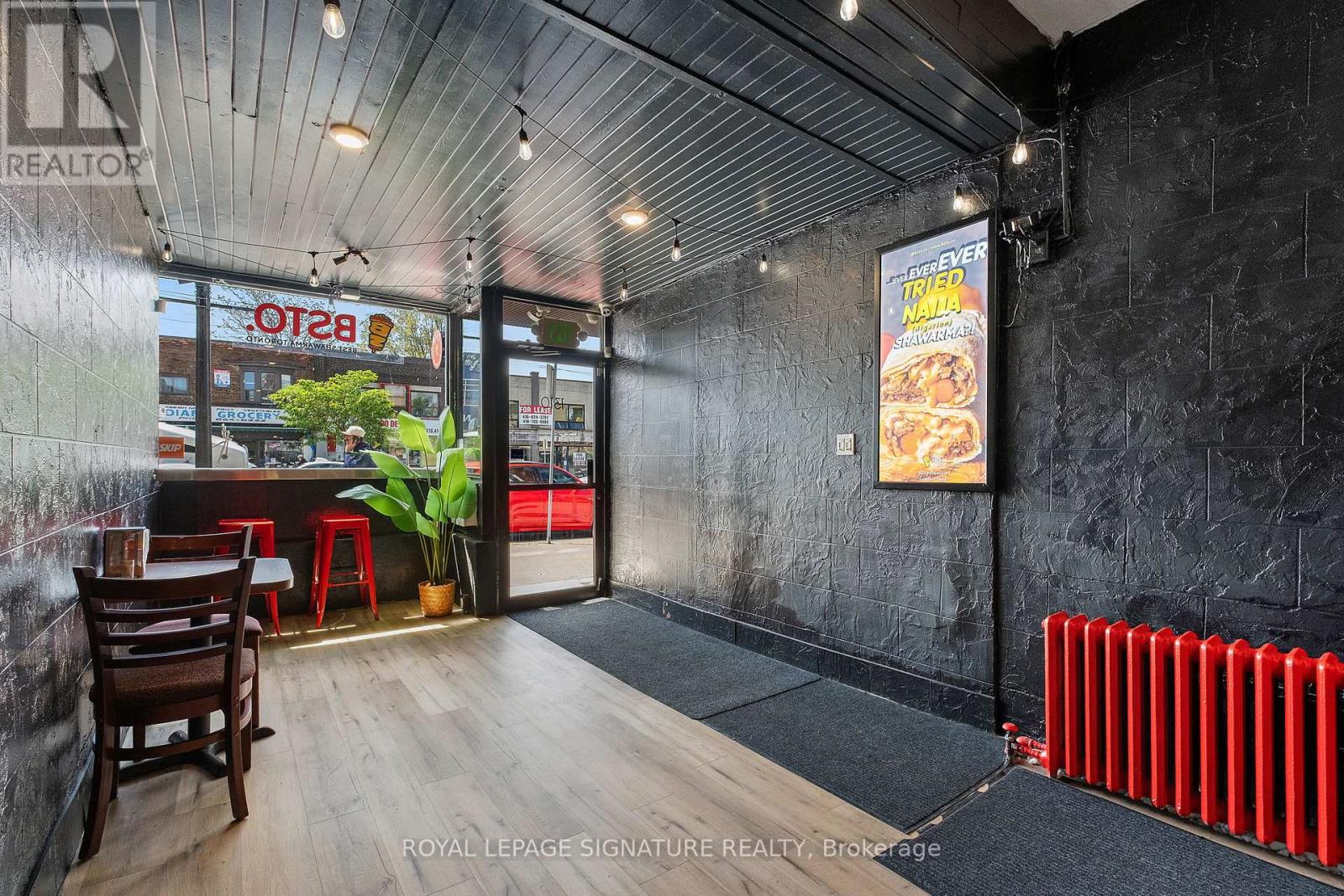 1310 St Clair Avenue W, Toronto, Ontario  M6E 1C1 - Photo 9 - W13116012