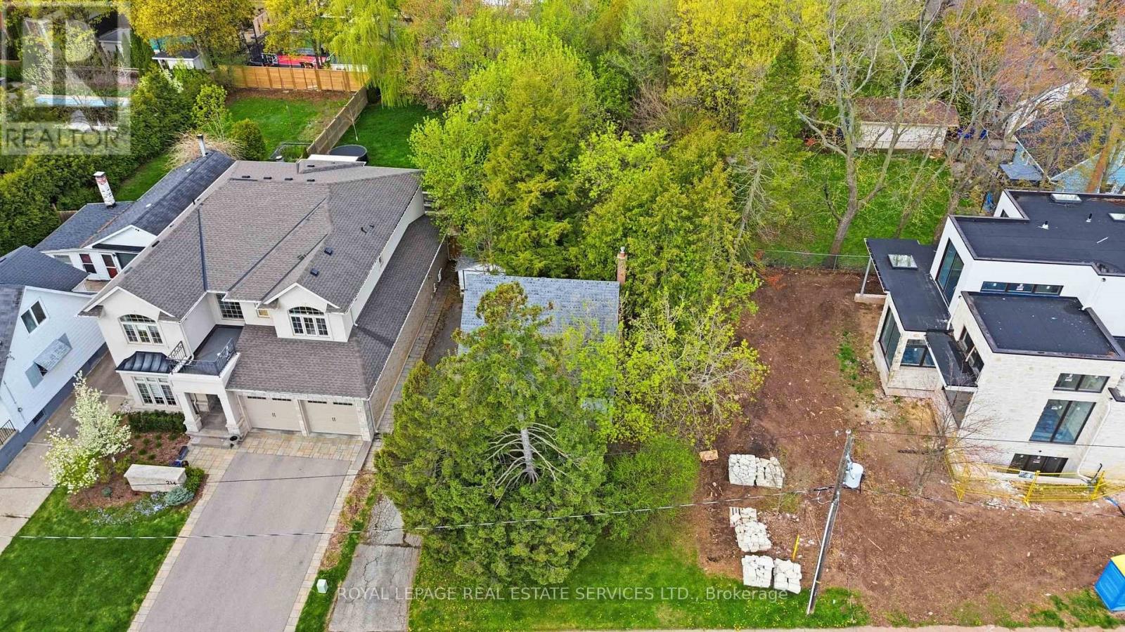 218 Jennings Crescent, Oakville, Ontario  L6L 1W1 - Photo 12 - W13116086