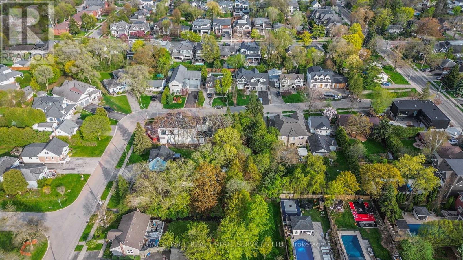 218 Jennings Crescent, Oakville, Ontario  L6L 1W1 - Photo 14 - W13116086