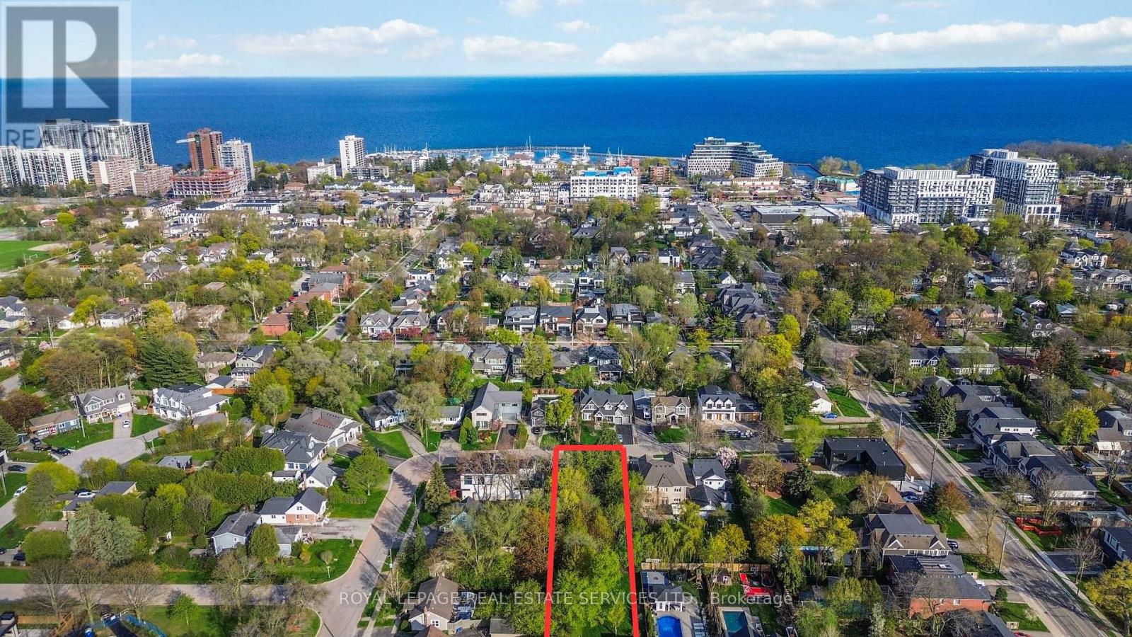 218 Jennings Crescent, Oakville, Ontario  L6L 1W1 - Photo 4 - W13116086