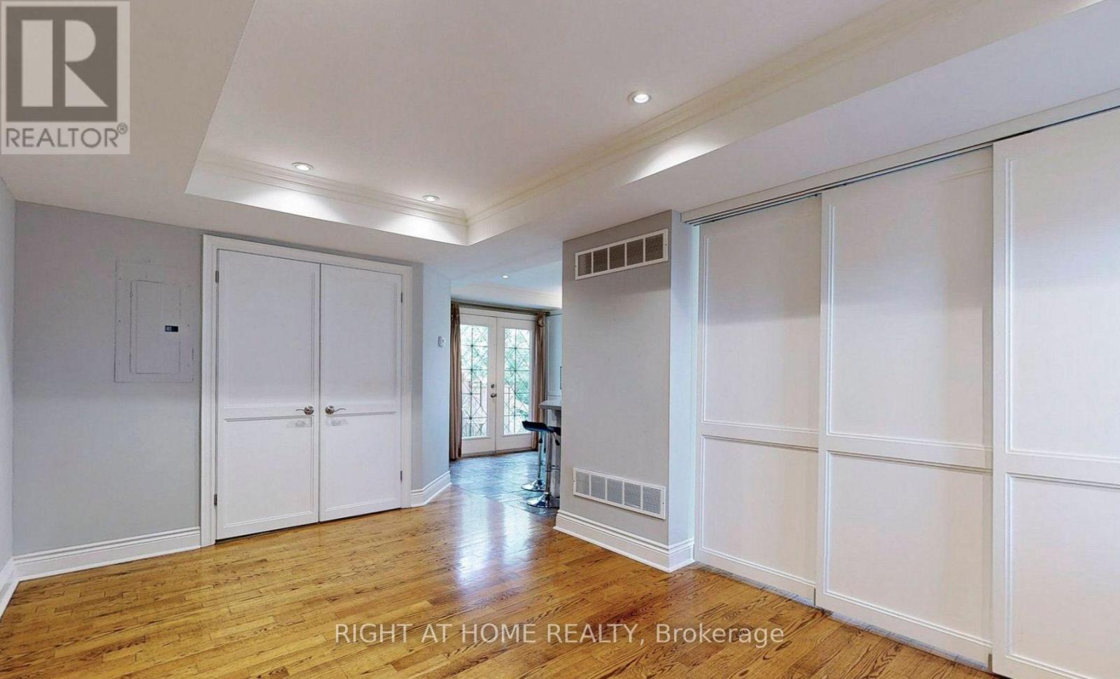 2 - 1186 Royal York Road, Toronto, Ontario  M9A 4B3 - Photo 6 - W13116116