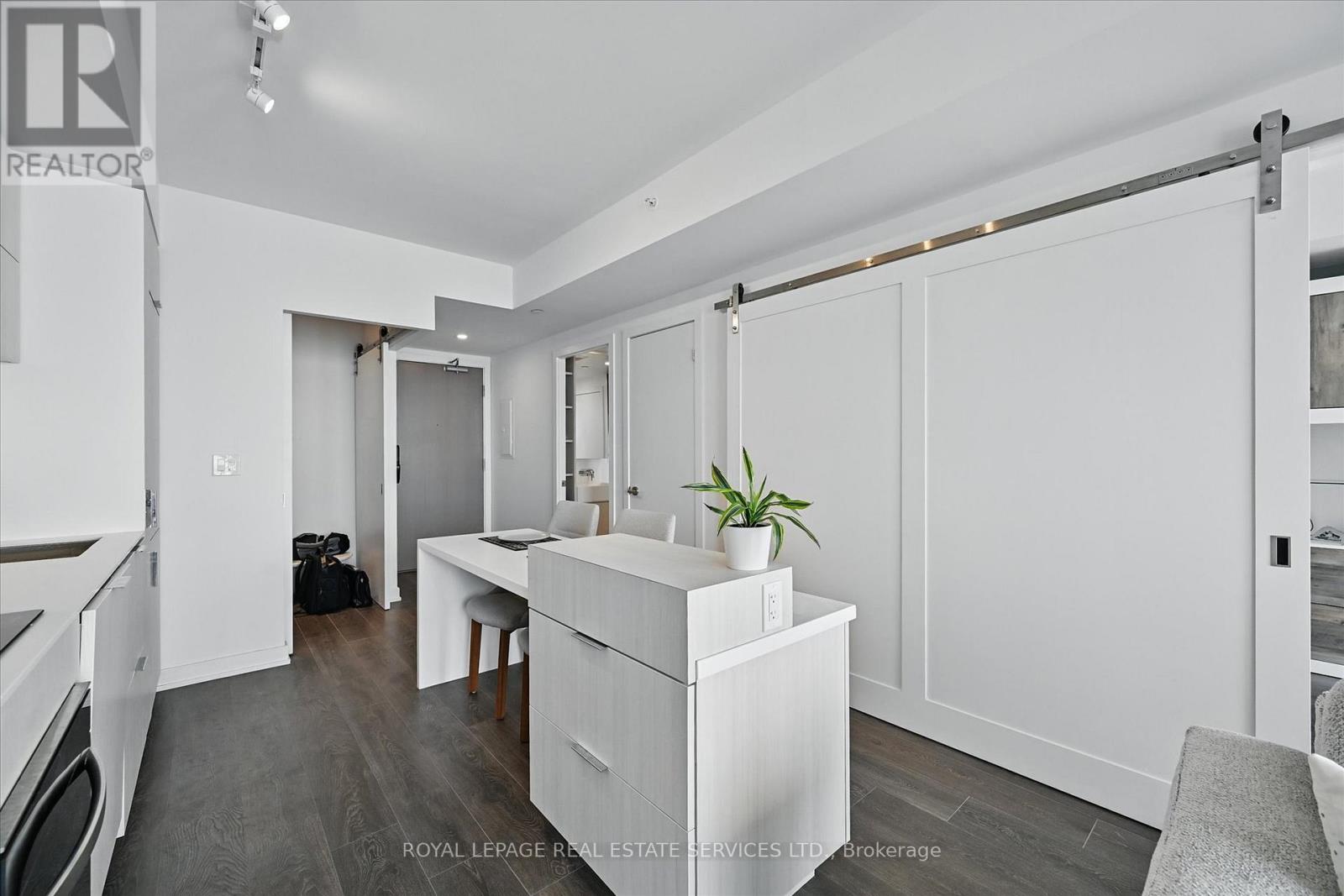 1705 - 370 Martha Street, Burlington, Ontario  L7R 0G9 - Photo 11 - W13116118