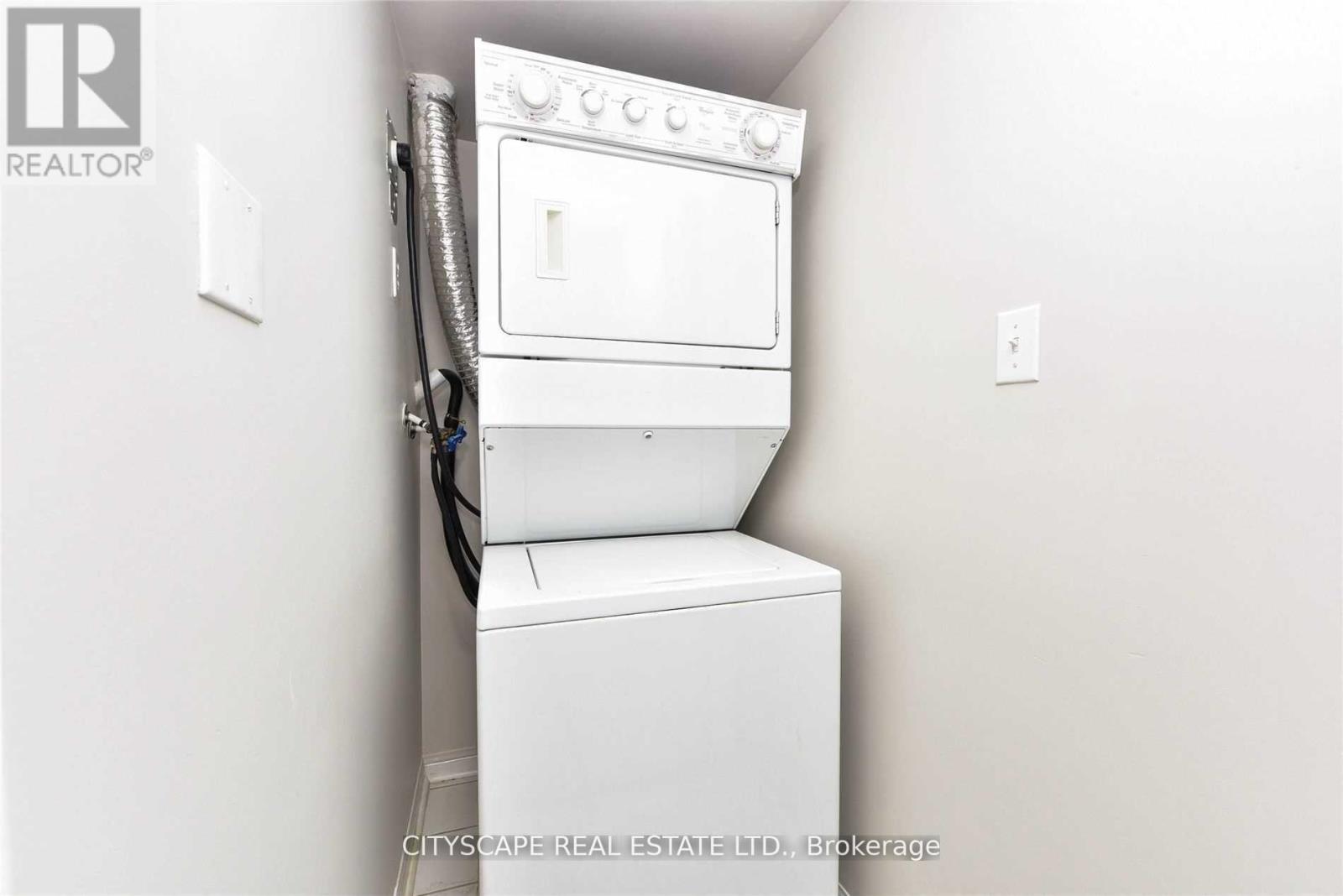 36 - 4620 Guildwood Way, Mississauga, Ontario  L5R 4H4 - Photo 3 - W13116154