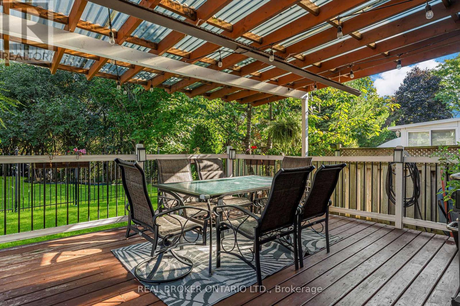 67 Summer Valley Drive, Brampton, Ontario  L6Z 4V1 - Photo 6 - W13116156