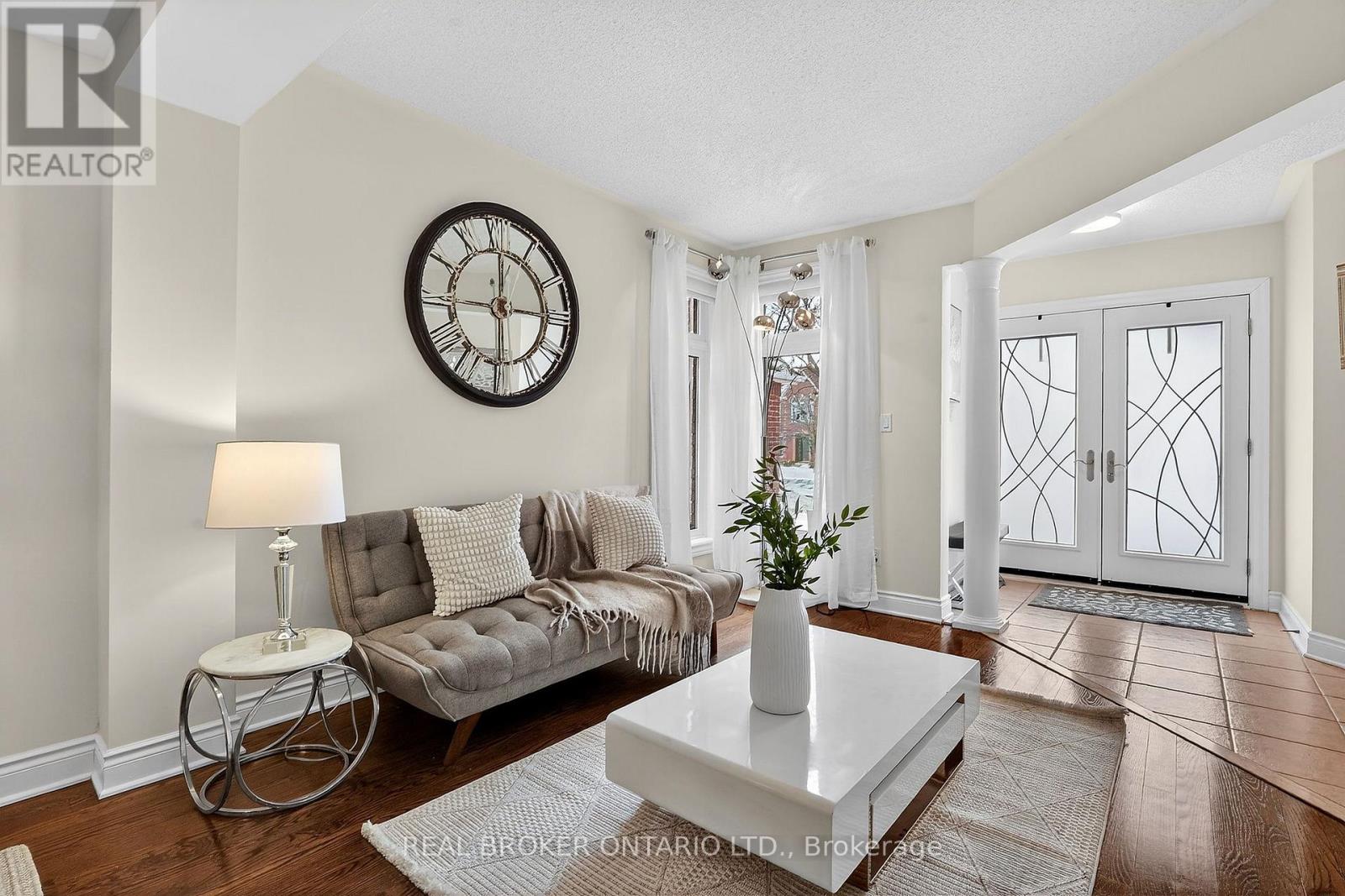 67 Summer Valley Drive, Brampton, Ontario  L6Z 4V1 - Photo 7 - W13116156
