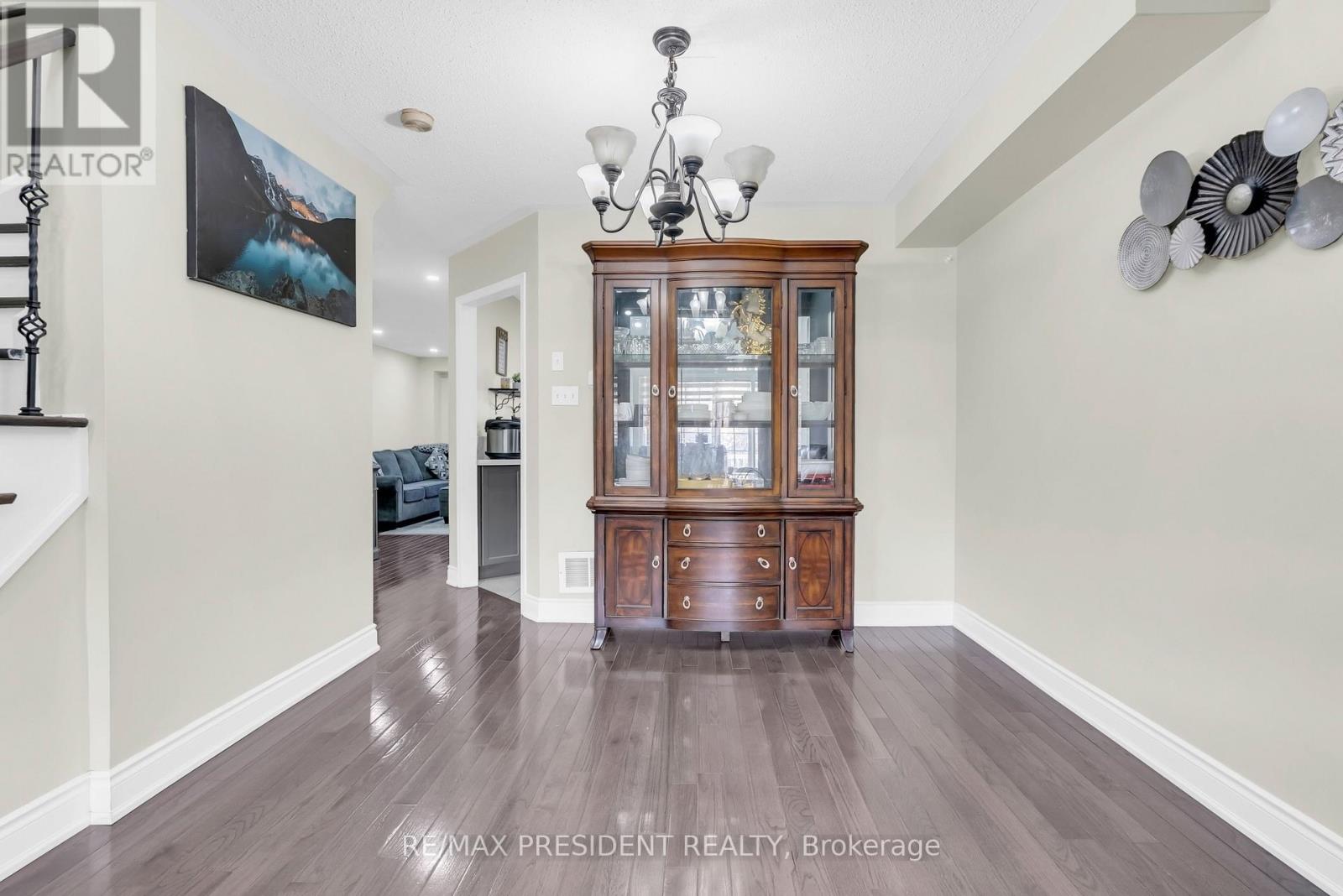 77 Tideland Drive, Brampton, Ontario L7A 2V8 - Photo 12 - W13116172