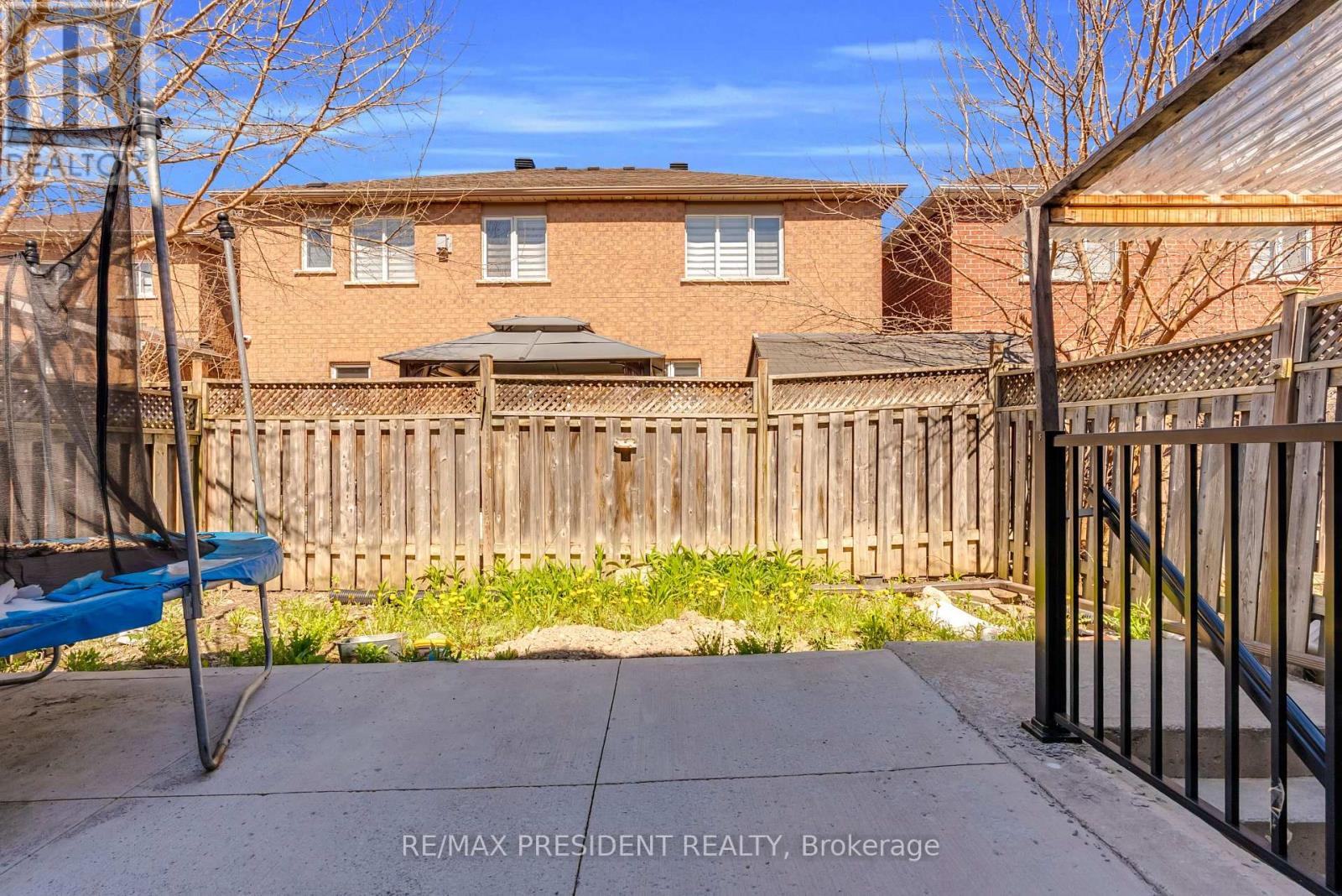 77 Tideland Drive, Brampton, Ontario L7A 2V8 - Photo 47 - W13116172