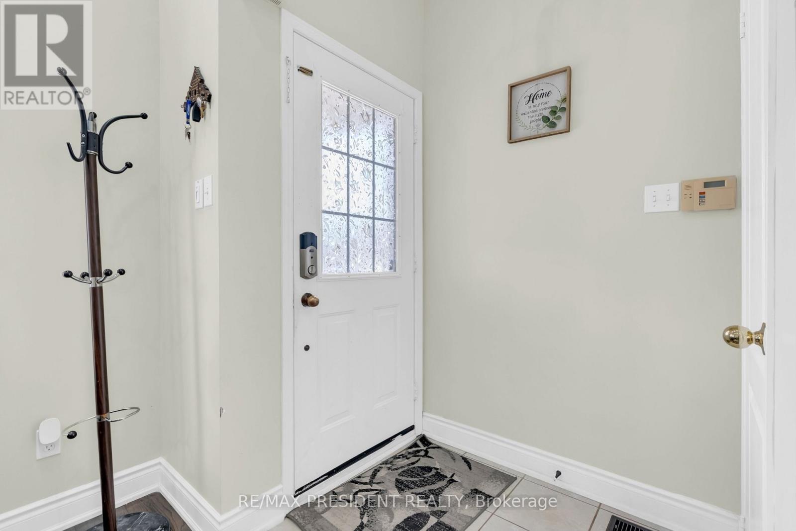 77 Tideland Drive, Brampton, Ontario L7A 2V8 - Photo 7 - W13116172