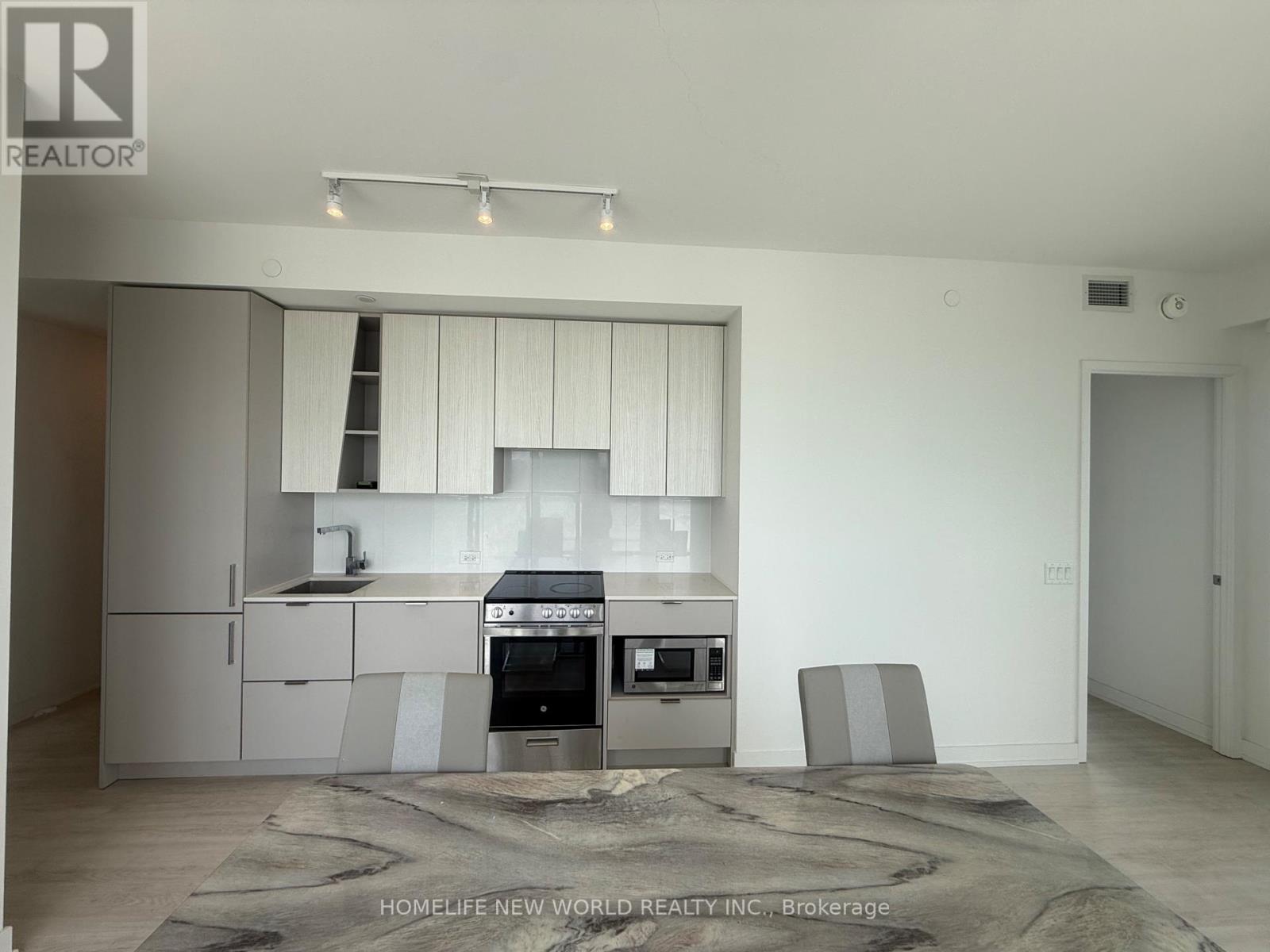 3809 - 3883 Quartz Road, Mississauga (City Centre), Ontario  L5B 0M4 - Photo 11 - W13116206