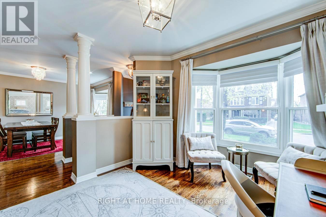241 Lexington Road, Oakville, Ontario  L6H 6L5 - Photo 7 - W13116222