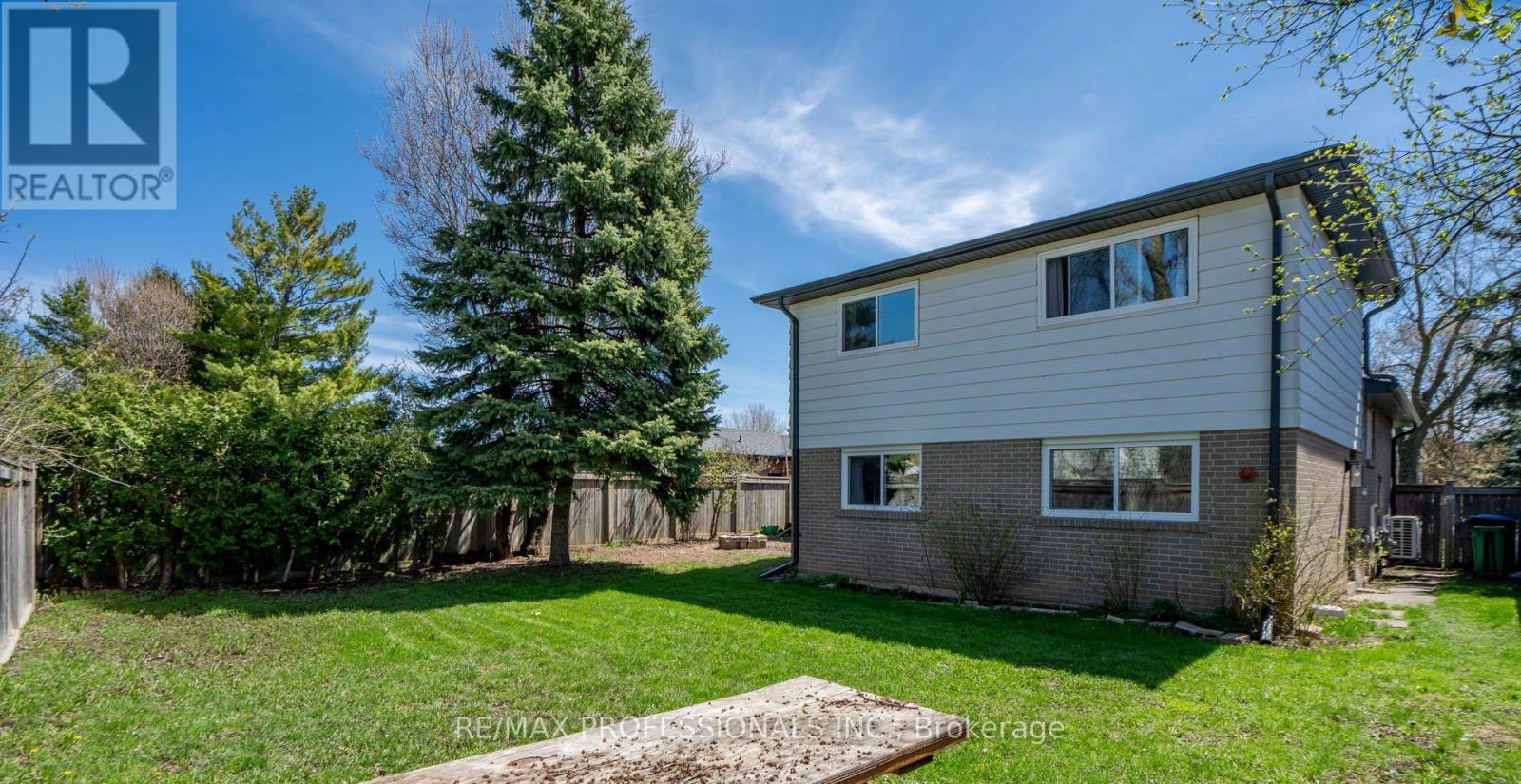 62 Caledon Crescent, Brampton, Ontario  L6W 1C5 - Photo 3 - W13116322