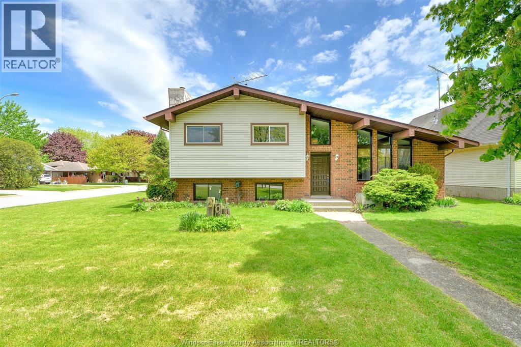 204 PEARSON DRIVE, Harrow, Ontario