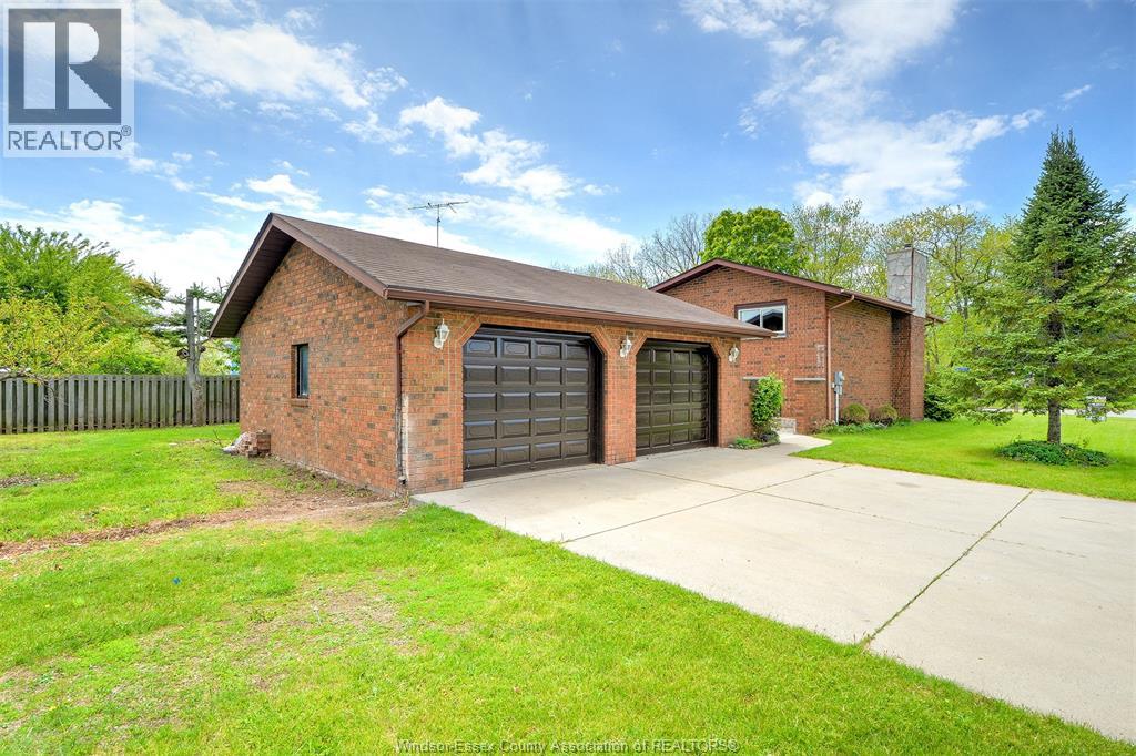 204 Pearson Drive, Harrow, Ontario  N0R 1G0 - Photo 5 - 26010862