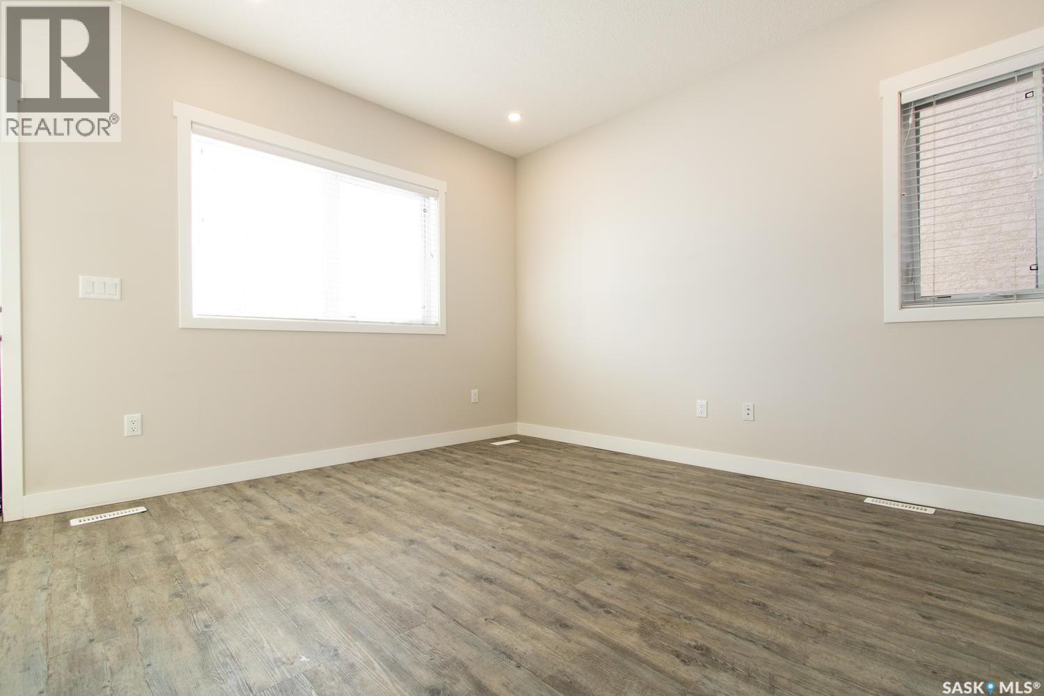 460 Forget Street, Regina, Saskatchewan  S4R 4X9 - Photo 6 - SK035307