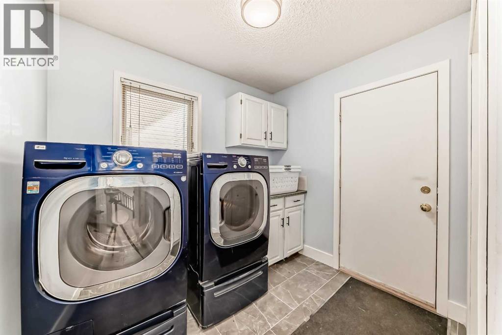 320 Sunmills Drive SE, Calgary, Alberta  T2X 3E7 - Photo 19 - A2291788