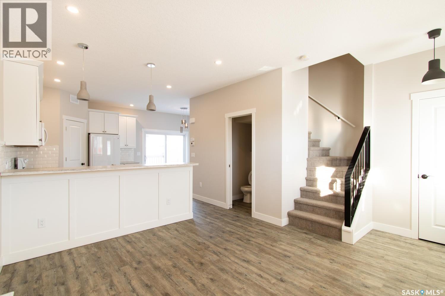 460 Forget Street, Regina, Saskatchewan  S4R 4X9 - Photo 4 - SK035307