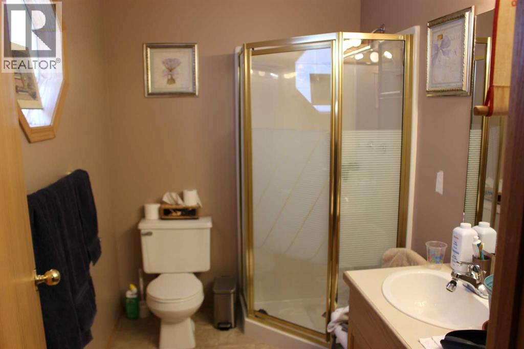 605 Maple Place, Picture Butte, Alberta  T0K 1V0 - Photo 11 - A2307811