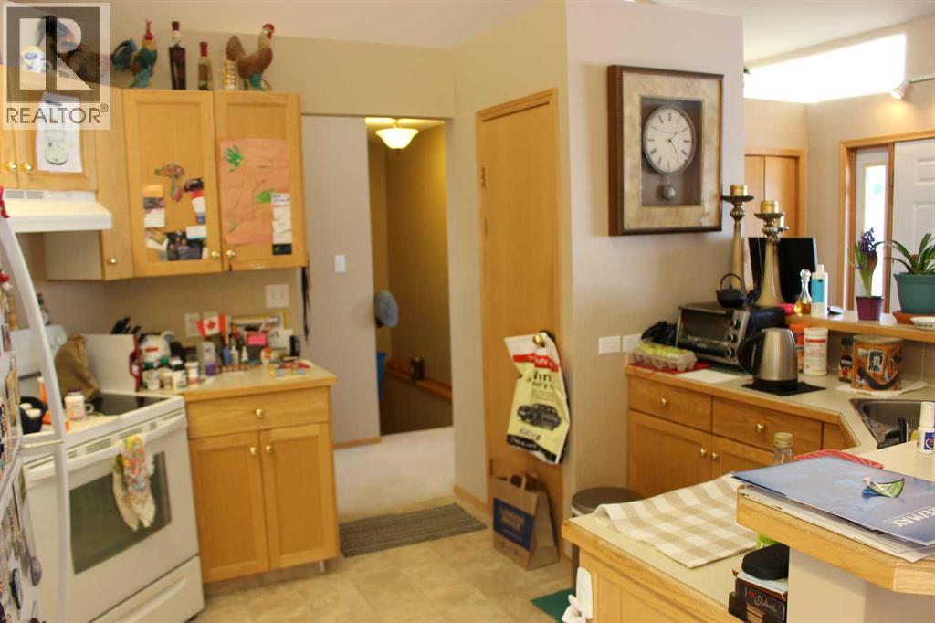 605 Maple Place, Picture Butte, Alberta  T0K 1V0 - Photo 7 - A2307811