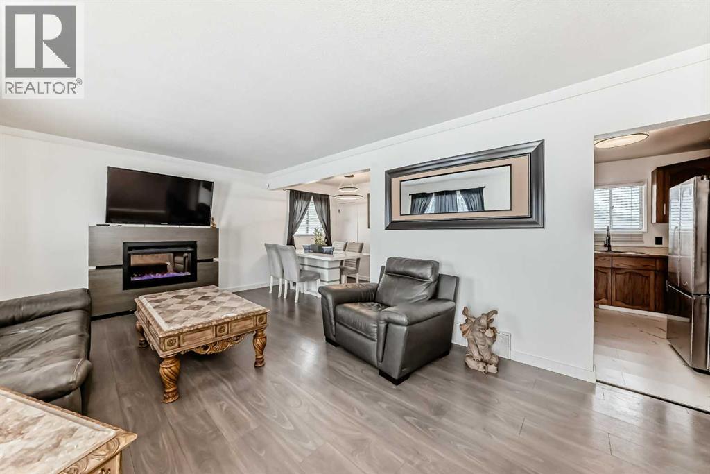 4117 45 Street, Red Deer, Alberta  T4N 1J9 - Photo 1 - A2292092