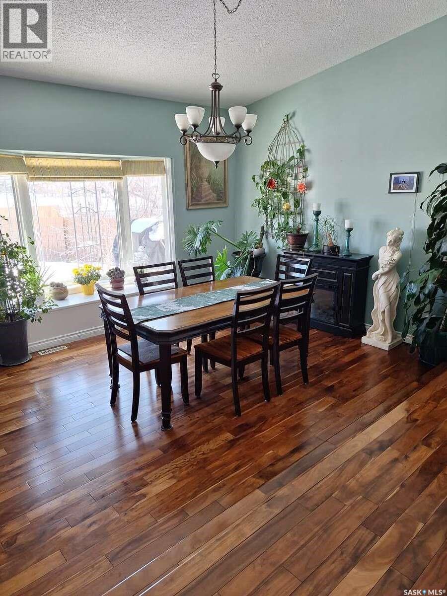 819 Morris Crescent N, Regina, Saskatchewan  S4X 2L6 - Photo 8 - SK035343