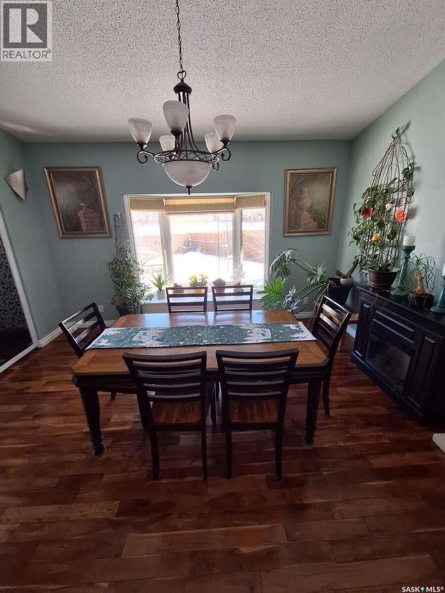 819 Morris Crescent N, Regina, Saskatchewan  S4X 2L6 - Photo 9 - SK035343