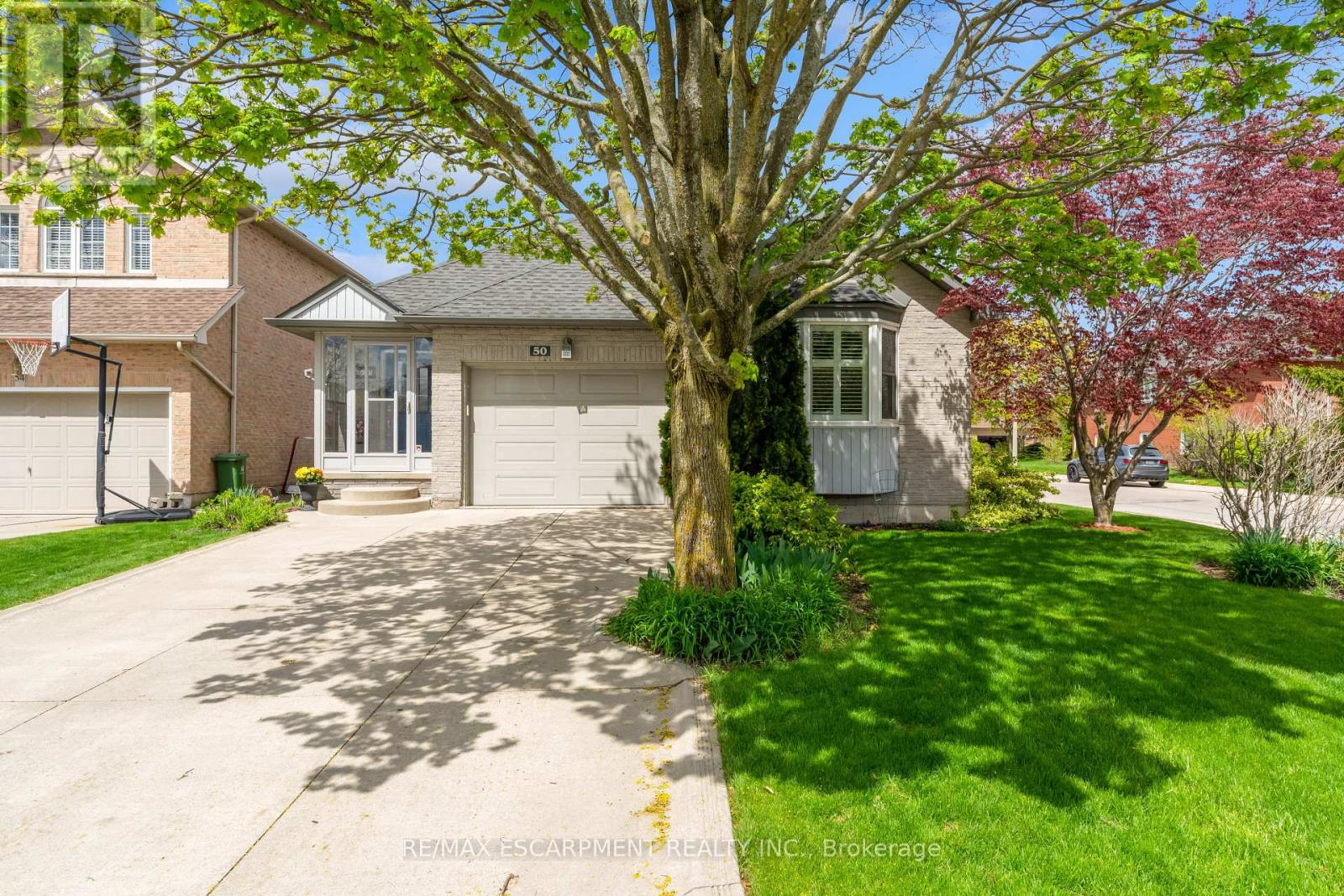 50 SPADARA DRIVE, Hamilton, Ontario